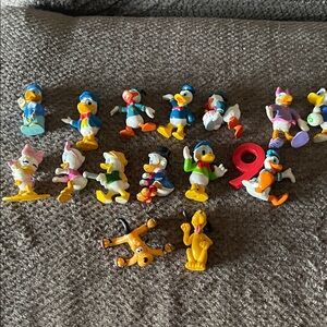 VINTAGE / Disney Colorful Character Figurine Collection, 15 pieces